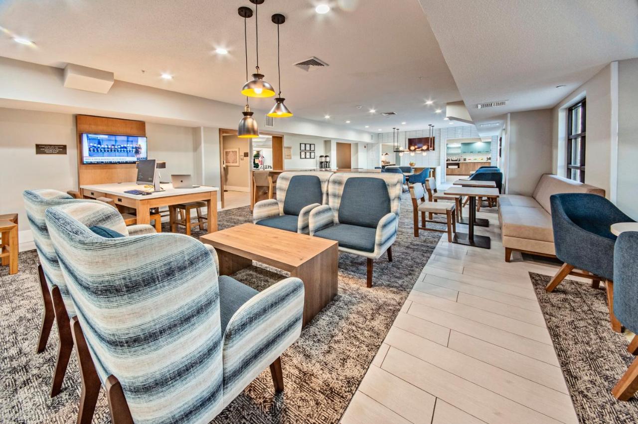Staybridge Suites - Cedar Rapids North By Ihg Dış mekan fotoğraf