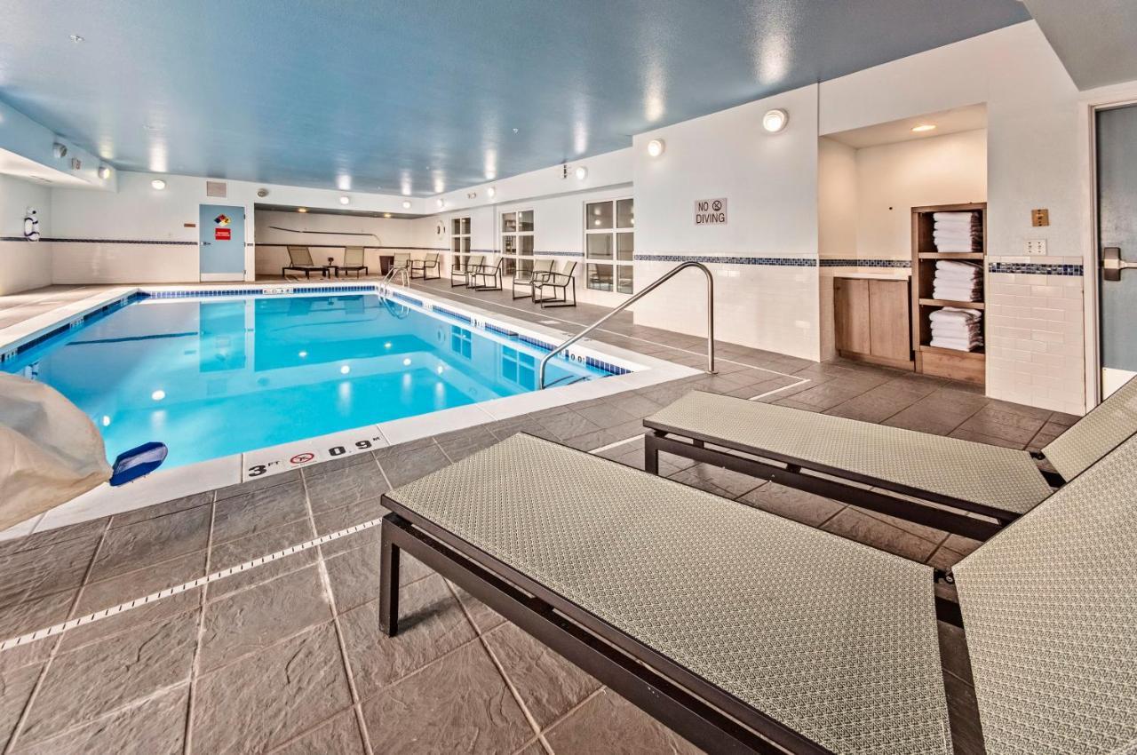 Staybridge Suites - Cedar Rapids North By Ihg Dış mekan fotoğraf